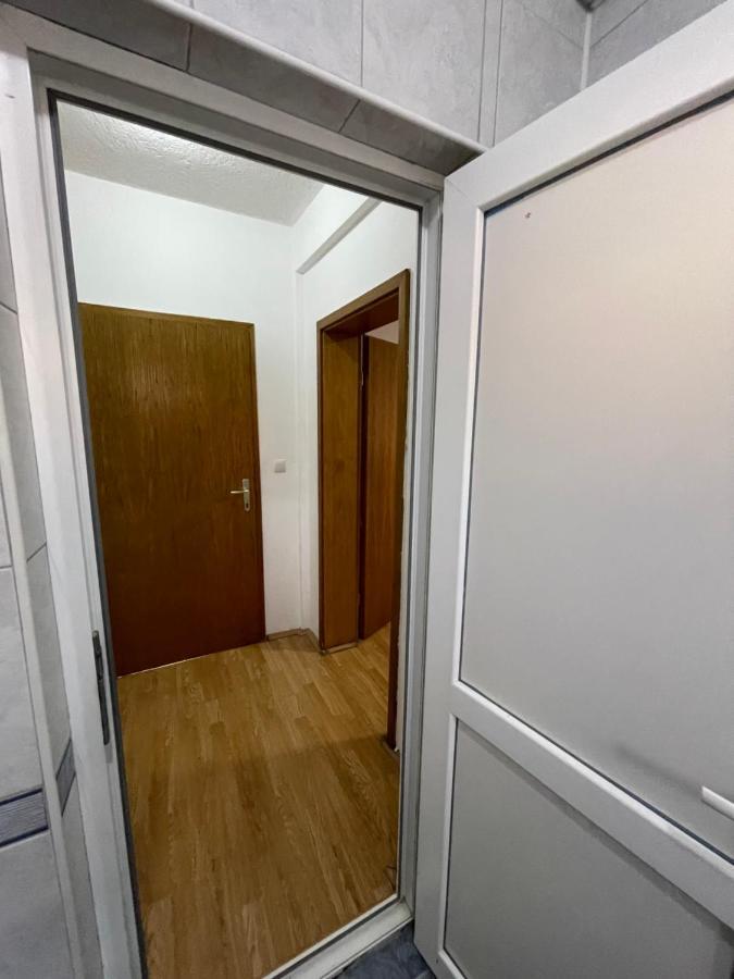 Ela Hostel 普里兹伦 外观 照片