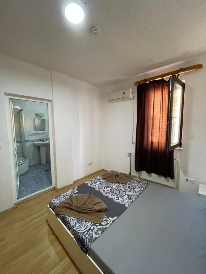 Ela Hostel 普里兹伦 外观 照片